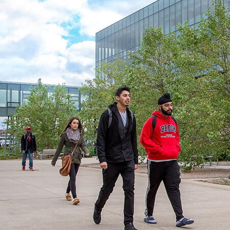 DU HỌC CANADA TẠI ĐẠI HỌC BROCK VỚI NHIỀU CƠ HỘI HỌC BỔNG & CO-OP 4 Vietsmart VTL duhocvanthienlong BrockUniersity00004