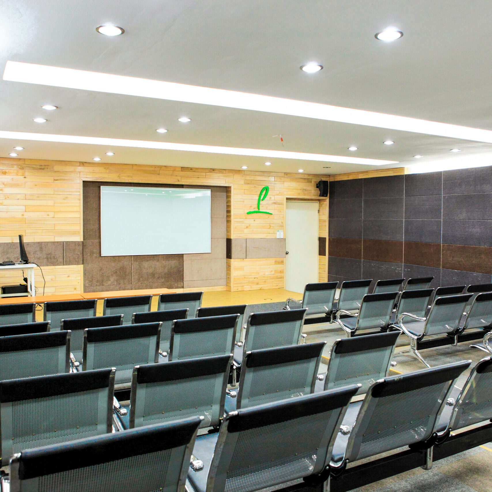 AMPHITHEATER2 scaled