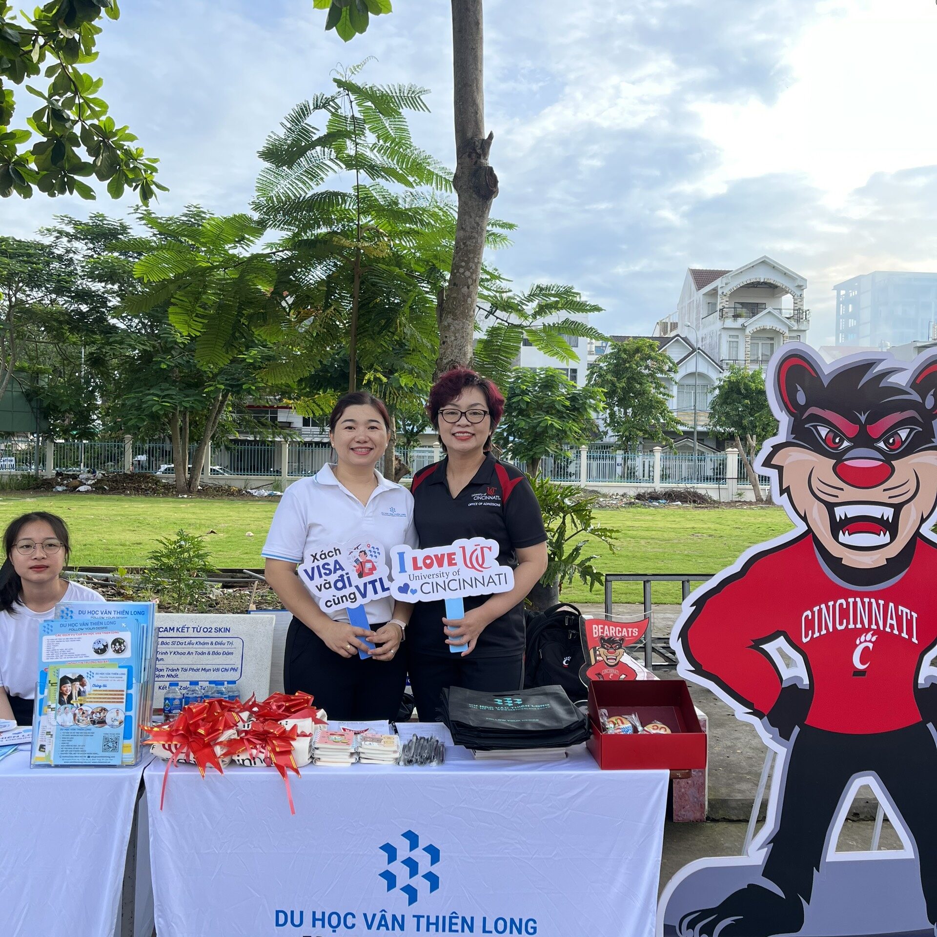 z4683002407548 d498937a90968a361451a537b17422e9