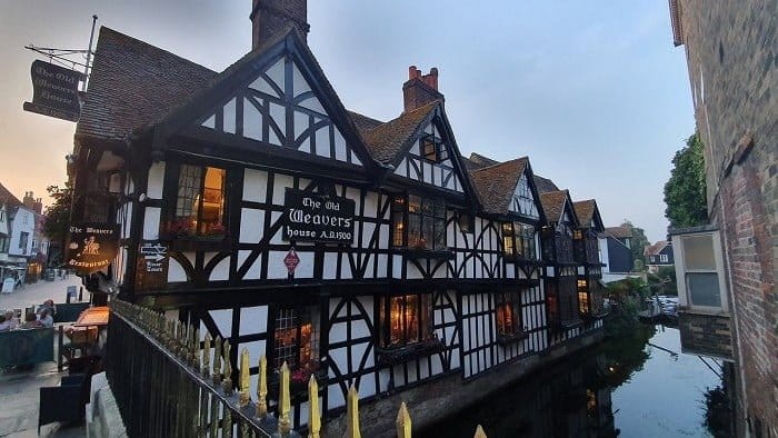 THE WORTHGATE SCHOOL, UK 10 11 1