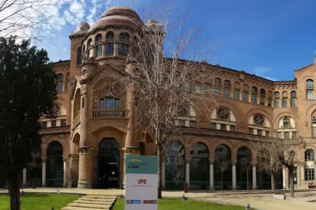 Khám phá Universitat Autònoma de Barcelona (UAB) - Lựa chọn hoàn hảo cho học tập và phát triển