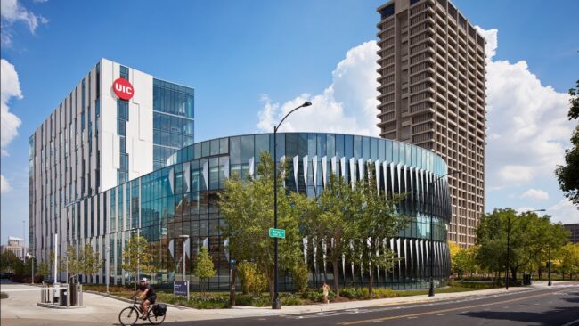 UNIVERSITY OF ILLINOIS AT CHICAGO (UIC)