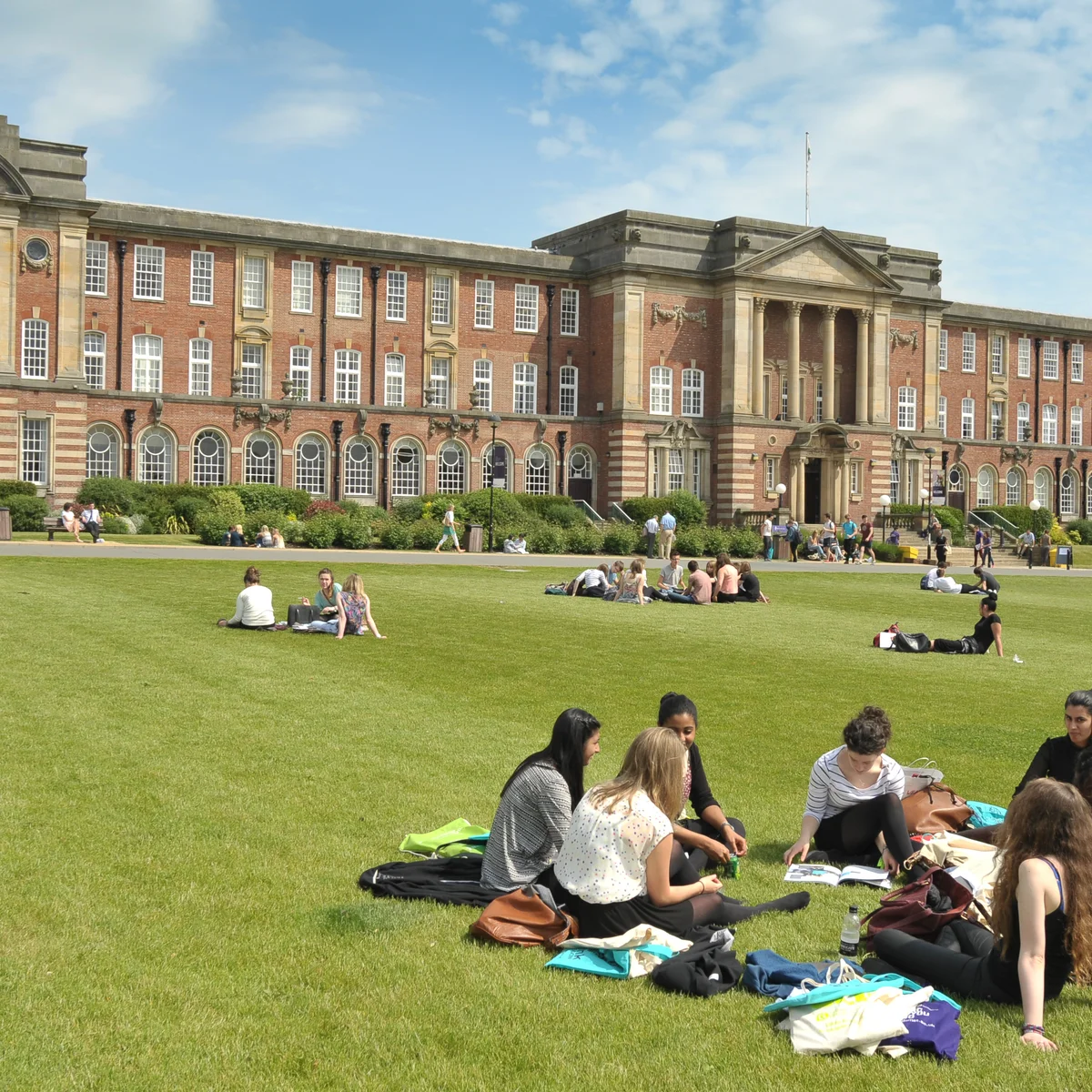 LEEDS BECKETT UNIVERSITY (LBU) 12 1