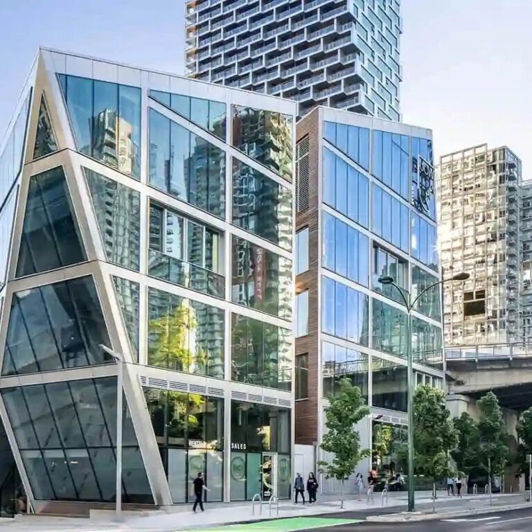 UNIVERSITY CANADA WEST