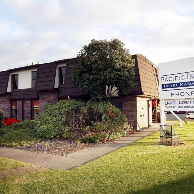 PRIVATE TRAINING ESTABLISHMENTS (PTES) 4 1036 9418Pacific International Hotel Management School 1