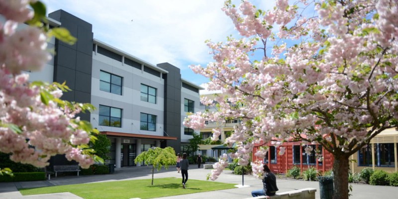 Eastern Institute of Technology – EIT 0