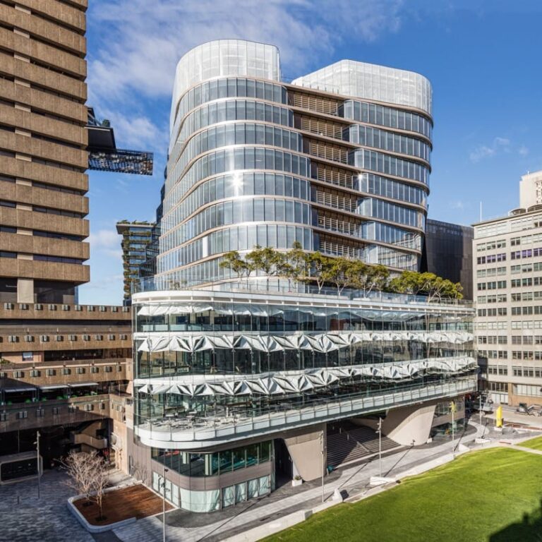 UNIVERSITY OF TECHNOLOGY SYDNEY UNIVERSITY OF TECHNOLOGY SYDNEY