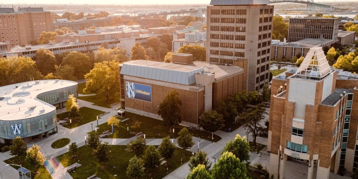 UNIVERSITY OF WINDSOR
