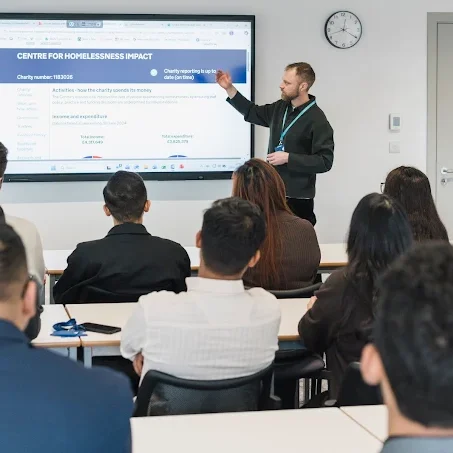 UNIVERSITY OF HUDDERSFIELD - LONDON 6 2026 03 30 3