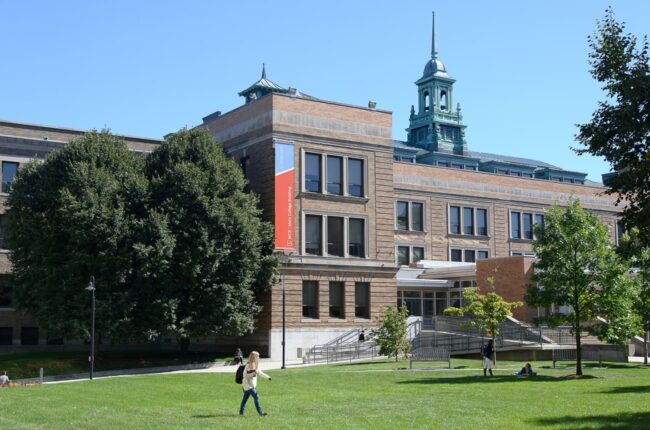 SIMMONS UNIVERSITY SIMMONS UNIVERSITY