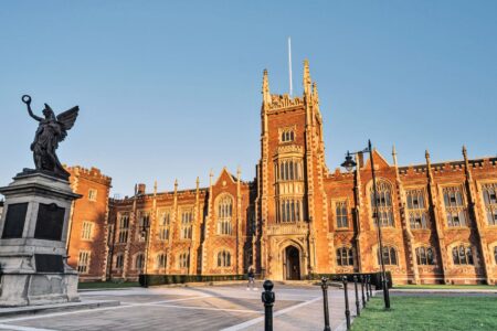 QUEEN'S UNIVERSITY BELFAST